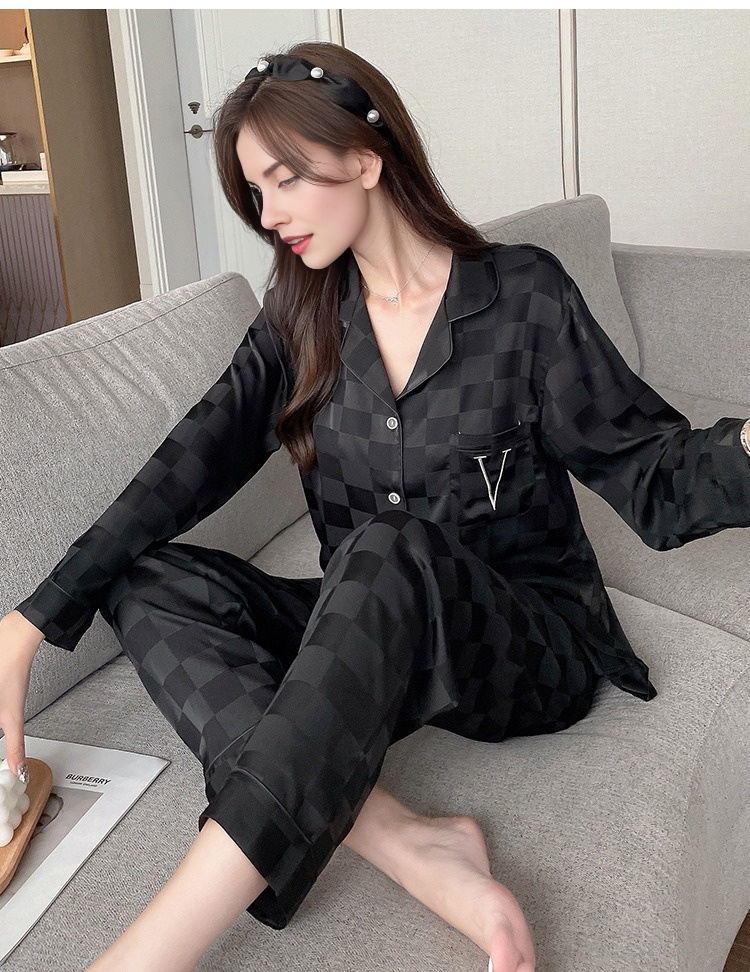 Women's Checkered Pyjama Set - Black