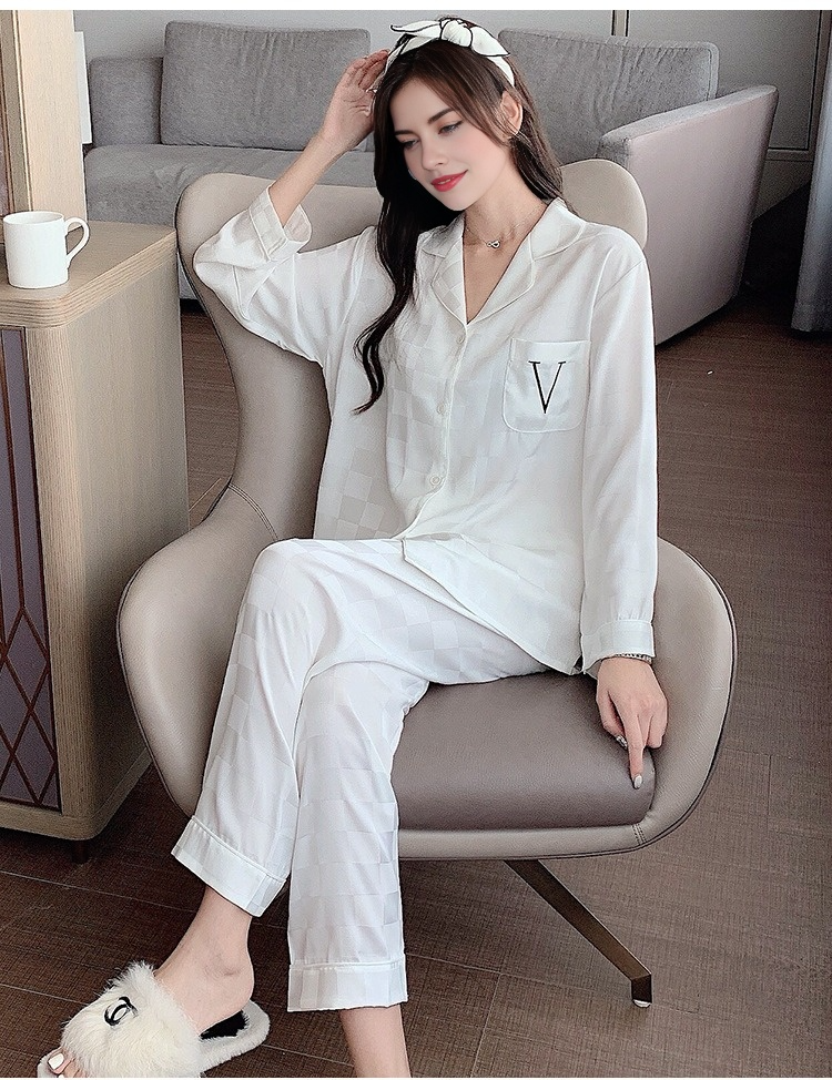 Women's Checkered Pyjama Set - White